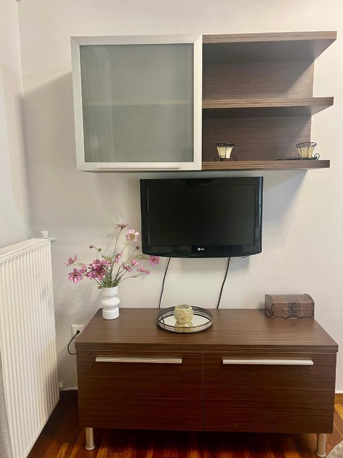 Elegant Downtown Retreat Appartement Kalamáta Buitenkant foto
